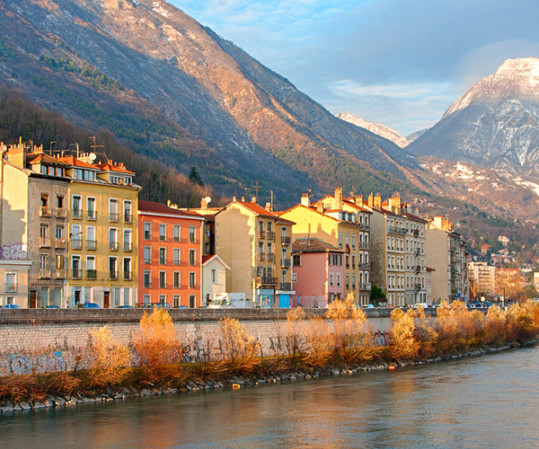 Les aides au maintien à domicile à Grenoble