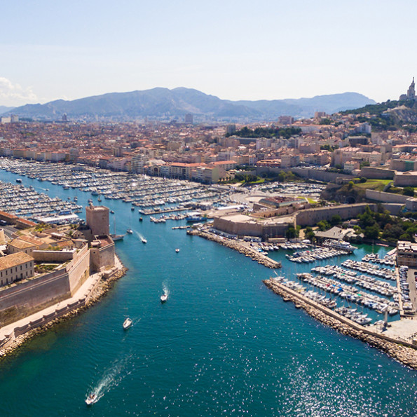 Les aides au maintien à domicile à Marseille